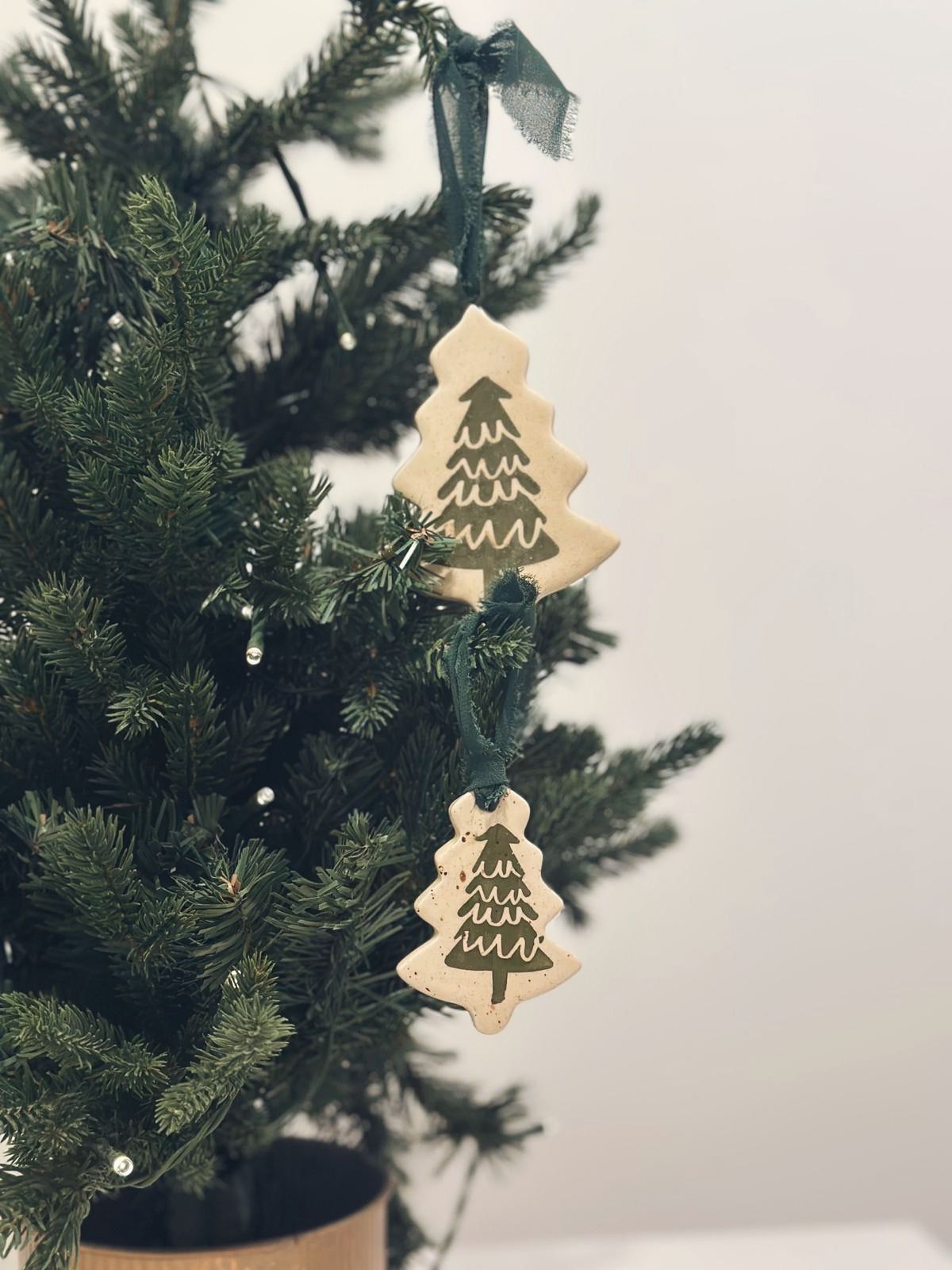 handcrafted christmas ornaments – christmas tree