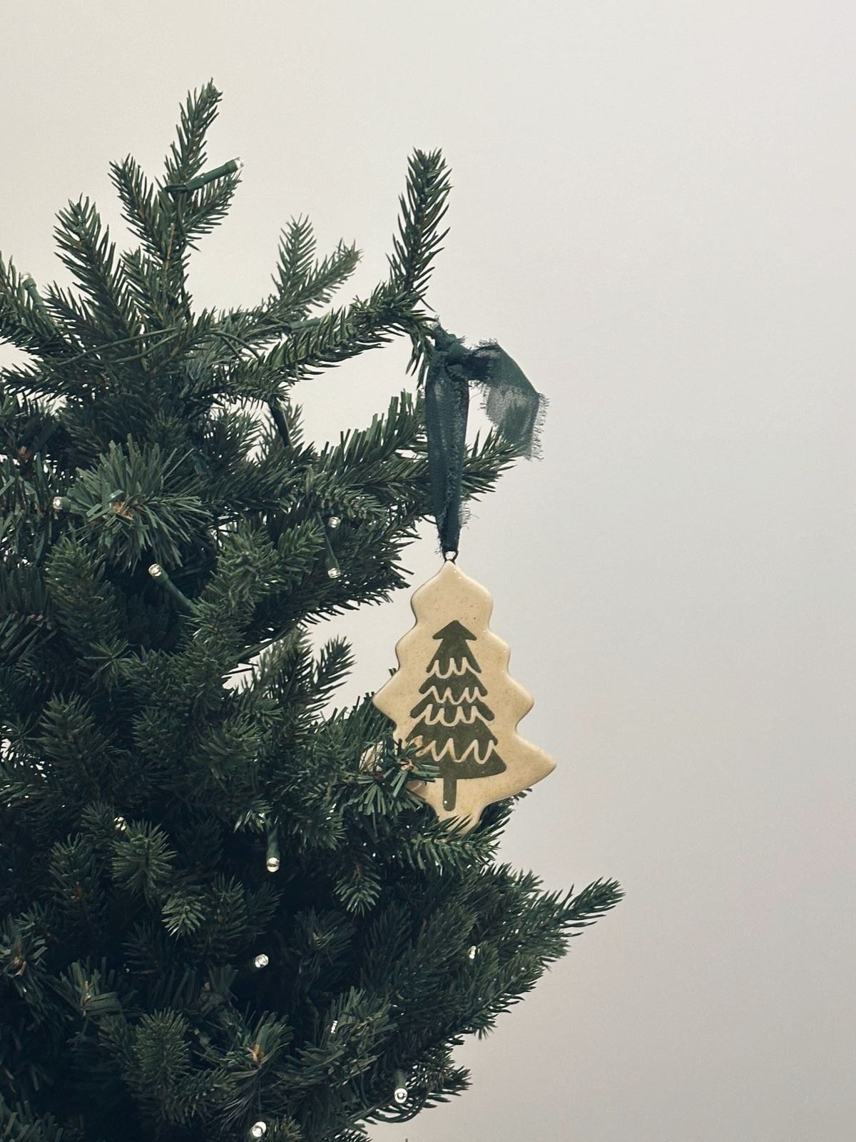 handcrafted christmas ornaments –  christmas tree